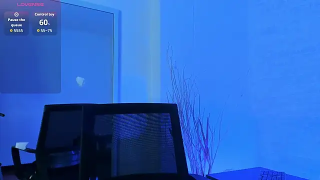  PENELOPESTAR  online show from September 28, 2025, 4:14 pm