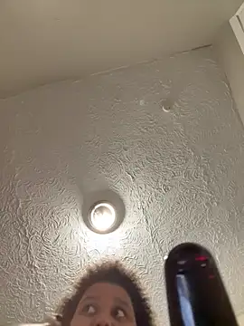 chocolate bella online show from October 5, 2025, 10:11 pm