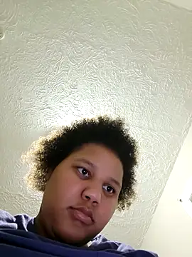 chocolate bella online show from October 10, 2025, 1:17 am