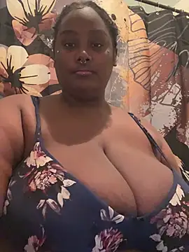 Cocomamii1 online show from June 12, 2026, 3:48 am