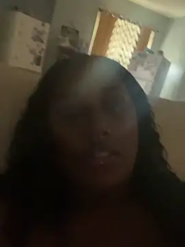 Cocomamii1 online show from June 12, 2026, 4:16 pm