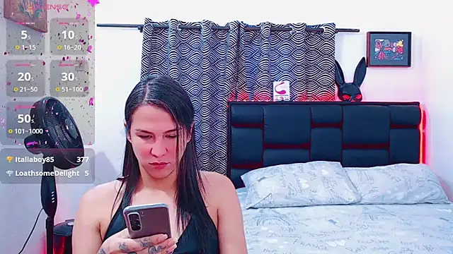 Azley sweet online show from April 7, 2026, 1:24 pm