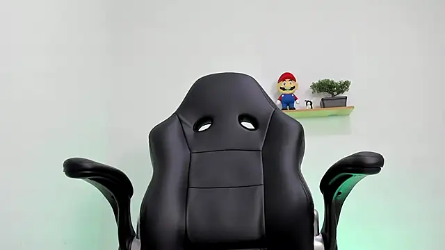 Mikecooper online show from February 3, 2026, 6:40 am