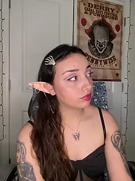 CharmingMaddie online show from March 28, 2026, 8:54 pm