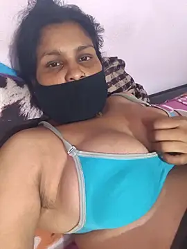 Love-pari077 online show from November 30, 2025, 3:46 pm