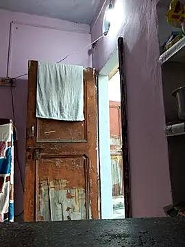 Love-pari077 online show from October 18, 2025, 1:07 am