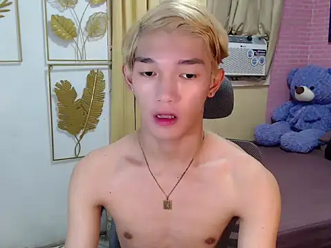 fuckerfriendsxx online show from April 16, 2026, 9:10 am