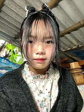 Snapshot of AdamLazis chatting on January 18, 2026, 12:47 am AdamLazis online show from January 18, 2026, 12:47 am