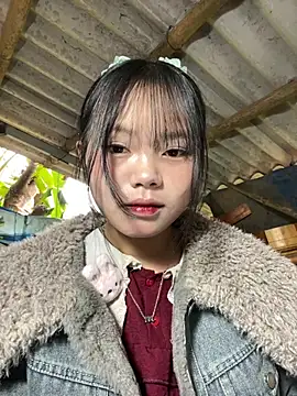 Snapshot of AdamLazis chatting on February 16, 2026, 1:04 am AdamLazis online show from February 16, 2026, 1:04 am