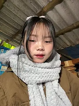 Snapshot of AdamLazis chatting on February 5, 2026, 1:01 am AdamLazis online show from February 5, 2026, 1:01 am