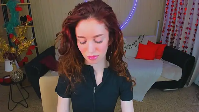 ChristinaConteeree online show from March 9, 2026, 4:27 am