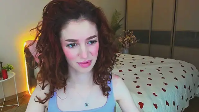 ChristinaConteeree online show from April 3, 2026, 8:04 pm