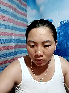 Snapshot of Love-Ly99 chatting on September 13, 2025, 10:43 pm Love-Ly99 online show from September 13, 2025, 10:43 pm