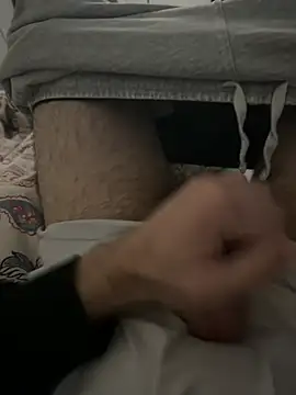 Frankieyyy1 online show from February 12, 2026, 7:13 pm