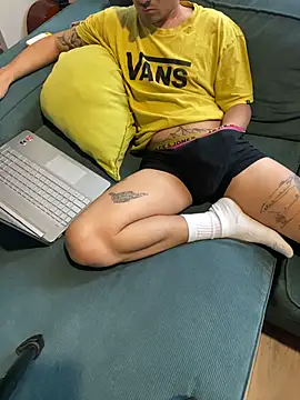 darkdecide online show from November 28, 2025, 12:27 pm