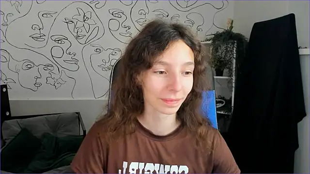 EmmanuellBrown online show from October 15, 2025, 10:12 am