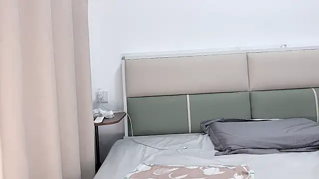 Snapshot of mmm6660 chatting on November 26, 2025, 1:22 pm mmm6660 online show from November 26, 2025, 1:22 pm