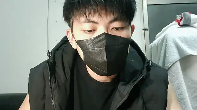 Snapshot of bigbb101011 chatting on December 16, 2025, 1:48 pm bigbb101011 online show from December 16, 2025, 1:48 pm