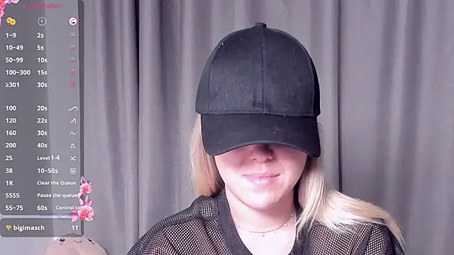 AngelAnty online show from September 29, 2025, 3:17 pm