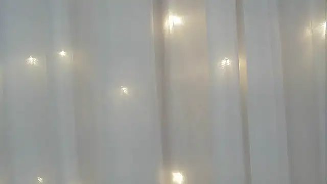 angelainparis28 online show from October 15, 2025, 6:00 am