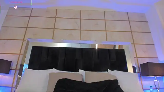 GretaVelvet online show from September 22, 2025, 7:42 pm