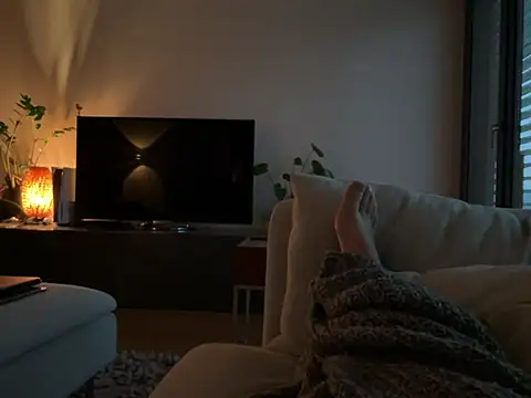 german9inch online show from February 9, 2025, 6:54 am