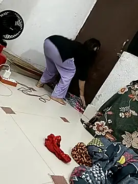 Snapshot of hiddennisha chatting on October 18, 2025, 1:57 pm hiddennisha online show from October 18, 2025, 1:57 pm