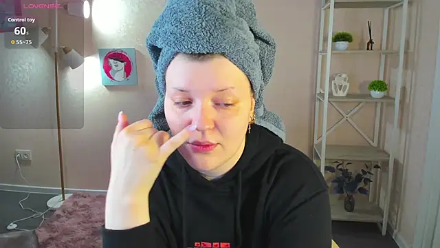 Michele Greenn online show from September 22, 2025, 12:05 am