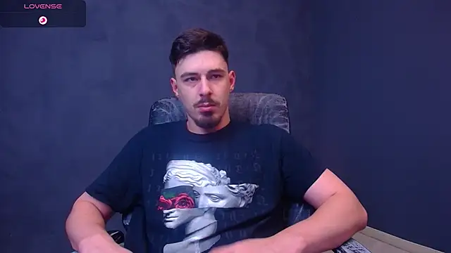 Snapshot of EnzoRace chatting on November 27, 2025, 6:25 am EnzoRace online show from November 27, 2025, 6:25 am