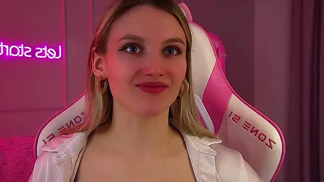 StacyEvances online show from February 21, 2026, 6:21 pm