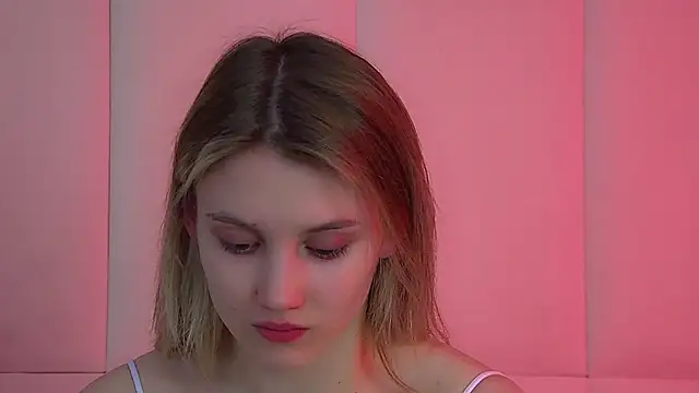 StacyEvances online show from February 28, 2026, 6:07 pm