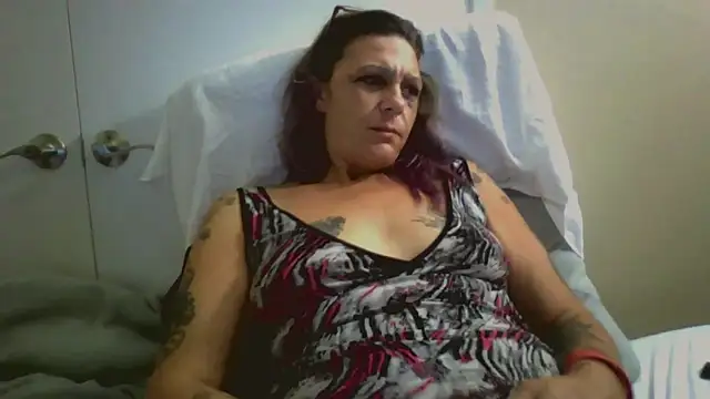 SparklesB1tch online show from September 10, 2025, 6:07 pm