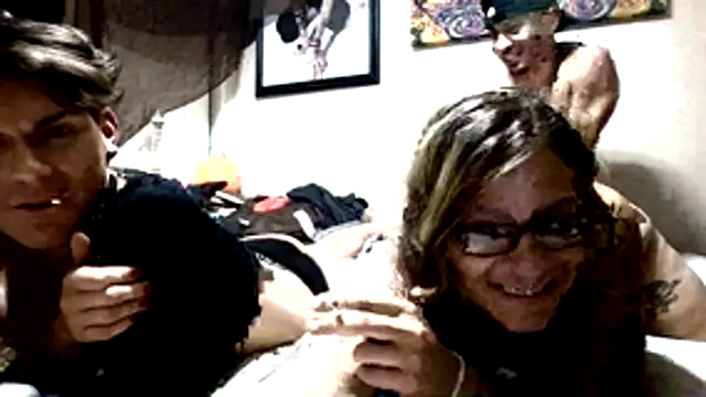 SparklesB1tch online show from November 3, 2025, 4:54 pm