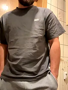 Snapshot of irimiea1729 chatting on September 17, 2025, 6:10 pm irimiea1729 online show from September 17, 2025, 6:10 pm