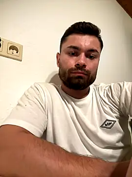 Snapshot of irimiea1729 chatting on October 7, 2025, 12:44 am irimiea1729 online show from October 7, 2025, 12:44 am