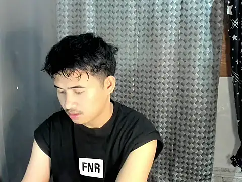 Snapshot of Adim-pinoy146 chatting on May 26, 2026, 8:23 am Adim-pinoy146 online show from May 26, 2026, 8:23 am
