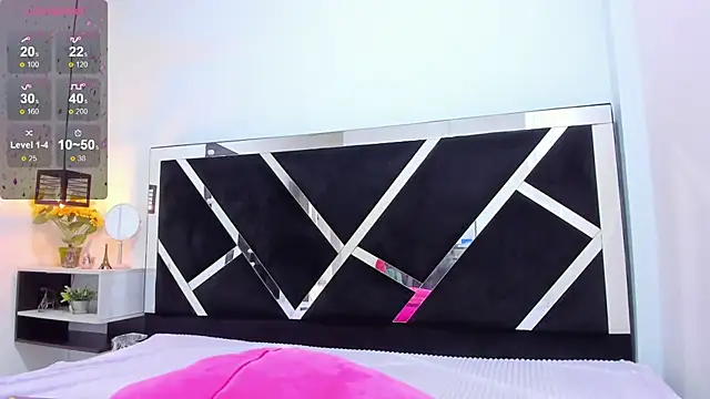 iisabella noa online show from December 4, 2025, 7:57 pm