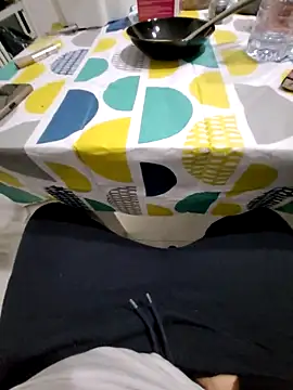 giova17cm online show from February 5, 2026, 10:05 pm