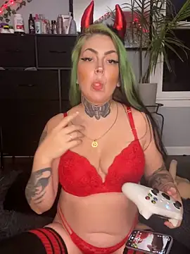 ninabobina666 online show from September 28, 2025, 11:44 pm