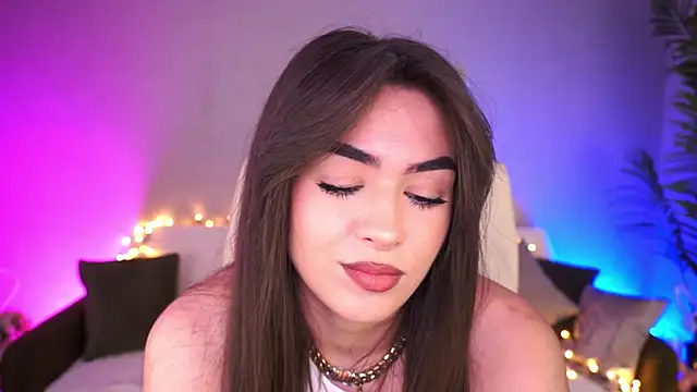 EricaSin online show from May 26, 2026, 6:33 am