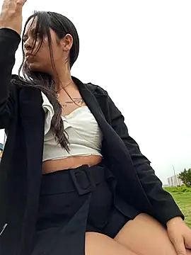 Snapshot of LunaHot_777 chatting on December 18, 2025, 7:07 pm LunaHot 777 online show from December 18, 2025, 7:07 pm