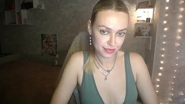 NickyAdamidi online show from October 11, 2025, 5:03 pm