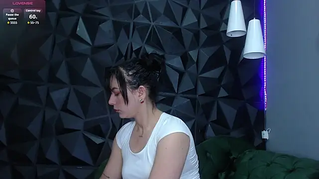 Snapshot of helenasaenz chatting on November 20, 2025, 12:39 pm helenasaenz online show from November 20, 2025, 12:39 pm