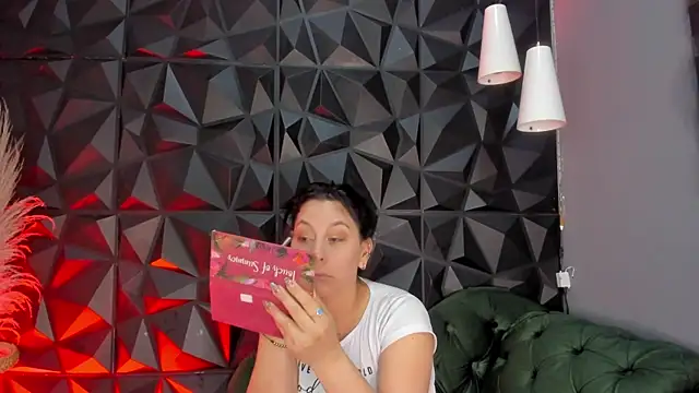 helenasaenz online show from January 12, 2026, 12:34 pm