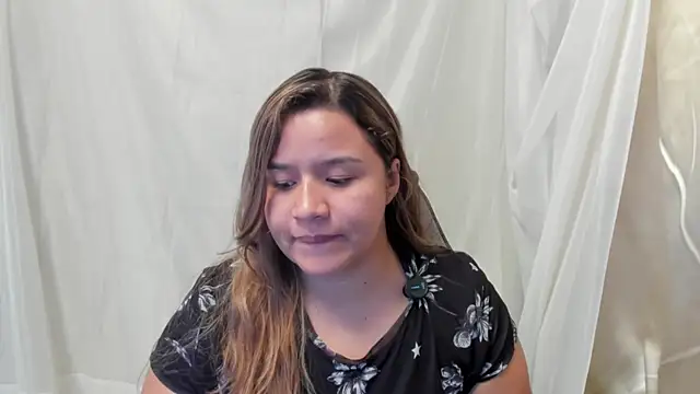 ElaBourn  online show from March 20, 2026, 2:51 pm