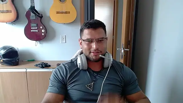 KRYSTALIZEDY online show from January 17, 2026, 7:39 pm