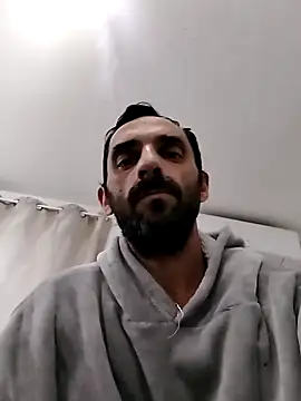 Snapshot of hotmen83 chatting on October 27, 2025, 11:22 am hotmen83 online show from October 27, 2025, 11:22 am