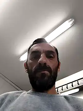 Snapshot of hotmen83 chatting on October 24, 2025, 7:18 am hotmen83 online show from October 24, 2025, 7:18 am