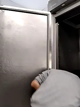 Snapshot of hotmen83 chatting on October 31, 2025, 6:54 am hotmen83 online show from October 31, 2025, 6:54 am