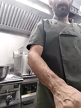 Snapshot of hotmen83 chatting on October 21, 2025, 11:20 am hotmen83 online show from October 21, 2025, 11:20 am